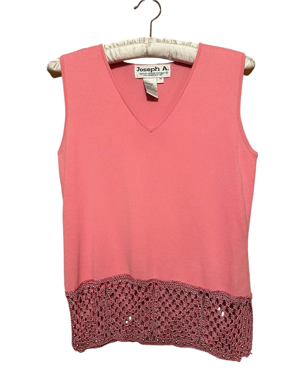 Joseph A. Pink Sleeveless V-Neck Knit Top with Crochet Hem size medium